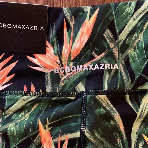 NWT BCBG MaxAzria Active Leggings Floral Print Size Small - Picture 8 of 10